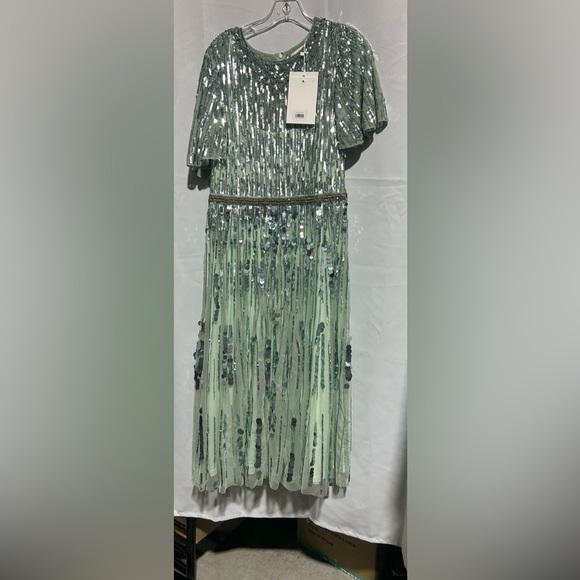 Mac Duggal 10020 NWT Sequined Flutter Sleeve MIDI Dress